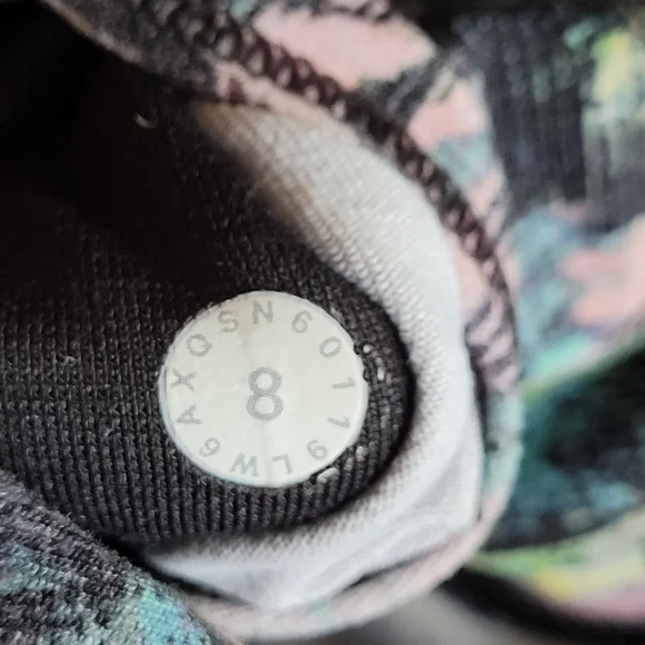 Lululemon Wunder Under Dappled Daze Multi size 8 - Picture 7 of 8